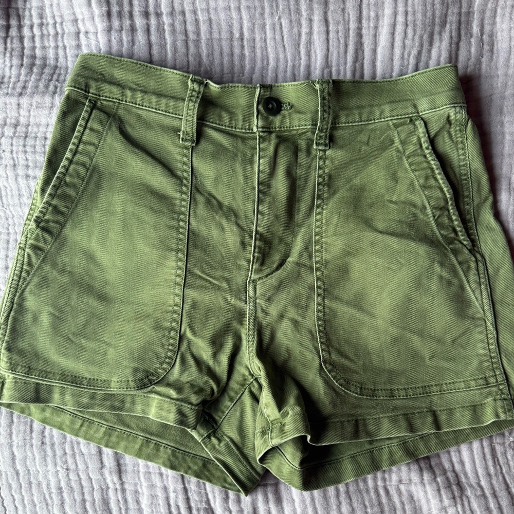 Madewell Khaki Green Cargo Shorts - 28” waist